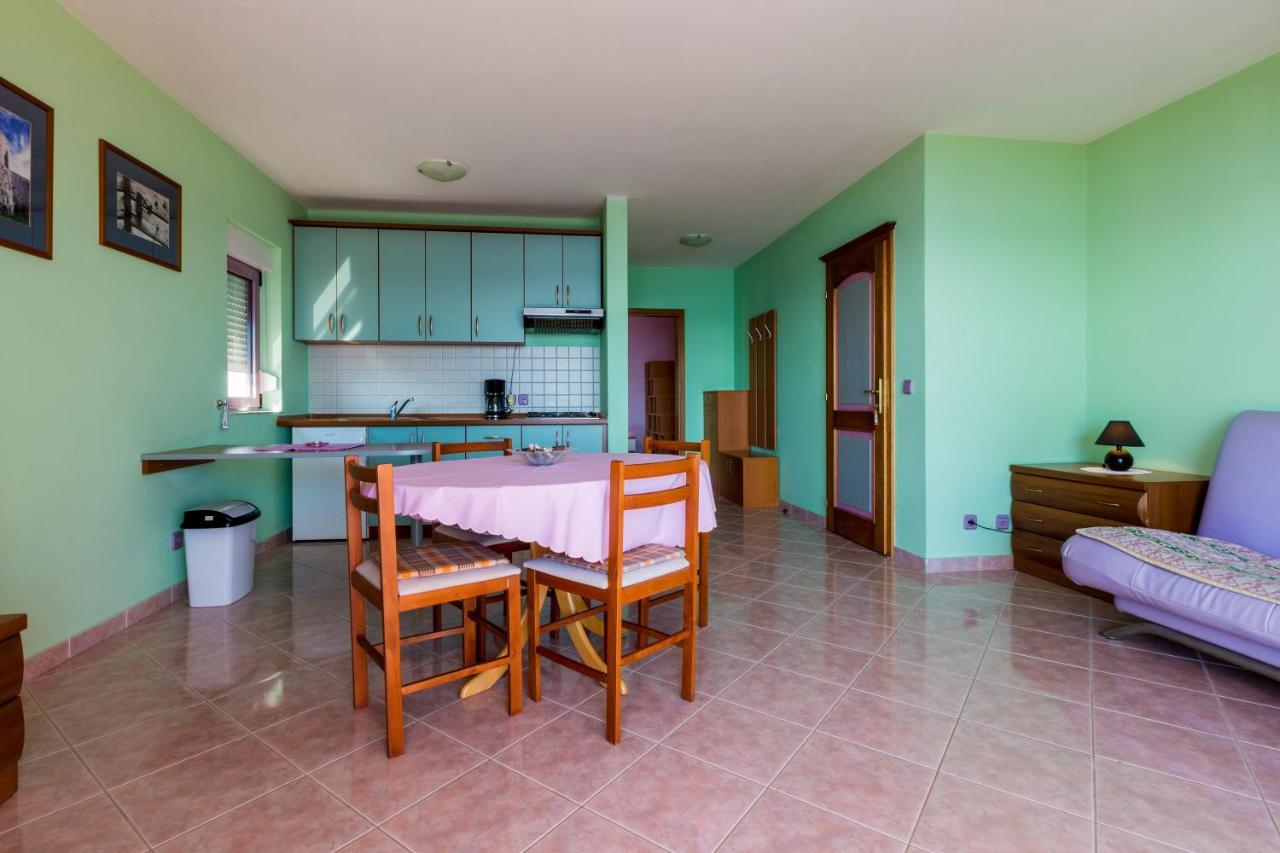 Apartmani Rino Драмаль Екстер'єр фото